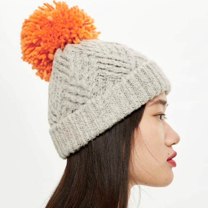 womens-bobble-hat