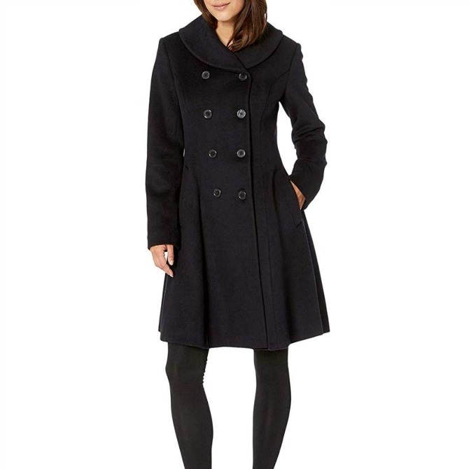 Best Black Wool Coat For Women To Keep Their Style On Fleek!
